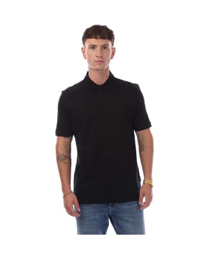 Mens Hugo Boss Parlay 207 Polo Shirt in black.- Ribbed collar.- Short sleeves.- Two press stud fastening covered placket.- Plain design shoulder panels.- BOSS logo tag to the waist.- Constructed from a ripstop mercerised cotton.- Regular fit.- 95% Cotton  5% Elastane.- Ref: 50520242001