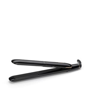 La plancha Smooth Finish 230 de BaByliss de alto rendimiento diseñada para un alisado suave, rápido y con un acabado brillante.Sus placas recubiertas de cerámica con titanio de 25 mm garantizan un deslizamiento ultra suave y una distribución uniforme del calor, cuidando tu cabello mientras logras un estilo elegante y duradero.Con calentamiento rápido y temperatura ajustable hasta 230 °C, es ideal para todo tipo de cabello, desde fino hasta más grueso o rebelde.