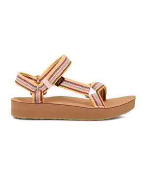 Amp up your summer with this metallic studded stunner. Cut from premium leather, our ultra-soft straps have been embellished with studs and paired with a cushy EVA footbed and roam-ready rubber sole to tackle wherever the day takes you