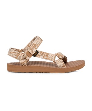 From a Grand Canyon raft in 1984 to docks, stoops, and sidewalks around the world, one of Teva’s very first sandal stands as a testament to timeless comfort and utilitarian style.