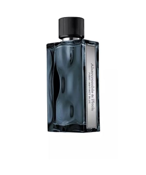 FIRST INSTINCT BLUE FÜR HERREN EDT VAPO VON ABERCROMBIE & FITCH   Abercrombie & Fitch präsentiert mit First Instinct Blue eine Duftkomposition für den charismatischen Mann, der große Ambitionen verfolgt. Sein unermüdlicher Entdeckergeist bringt ihn zu unvergesslichen Erlebnissen und Abenteuern – sowohl tagsüber als auch nachts. Selbstbewusst und authentisch trifft er Entscheidungen, die ihn zu neuen, spannenden Zielen führen, wo er seine wahre Essenz entdecken kann. Der Duft von First Instinct Blue eröffnet Ihnen tiefe Facetten Ihrer Persönlichkeit und lädt Sie ein, mit seinem aufregenden Aroma neue Horizonte zu erkunden, wo der Himmel keine Grenzen kennt.