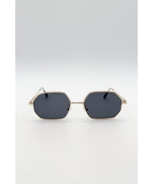 Frame Colour: Gold
Lens Colour: Charcoal
Frame Material: Metal
One Size
FDA Approved
UV 400 PROTECTION IN ACCORDANCE WITH 89/686/EEC BS EN ISO 123-1:2013
SKU: SG2503902