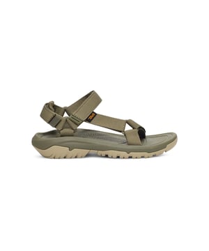 An infinitely versatile sandal, the Hurricane XLT2 is outfitted for grippy traction while keeping you comfortable. Employing 100% REPREVE® recycled polyester straps and supportive midsole, our iconic sport sandal is up for any adventure.