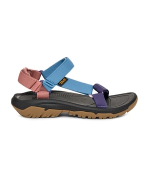 An infinitely versatile sandal, the Hurricane XLT2 is outfitted for grippy traction while keeping you comfortable. Employing 100% REPREVE® recycled polyester straps and supportive midsole, our iconic sport sandal is up for any adventure.