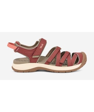 Fine tuned for your foot, the multi-purpose women’s Tirra brings crazy comfort to the adventure of your choosing.