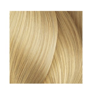 MAJIREL HIGH-LIFT #ash von L&#39,Oréal Professionnel . Permanente Haarfarbe, inspiriert von den neuesten Trends im kühlen Blond. Holen Sie sich eisiges Blond mit MAJIREL HIGH-LIFT! Diese permanente Haarfarbe verwandelt Ihr Haar (unabhängig vom Grundton) in nur einem Schritt in Blond. Erhältlich in einer großen Auswahl an eisigen Blondtönen, von neutral bis platinblond. Die Deckkraft deckt graue Haare nicht ab, sie kann jedoch auf Haaren mit einem geringen Anteil grauer Haare angewendet werden. Die Aufhellungskraft beträgt bis zu 4,5 Nuancen. Angereichert mit dem Iogène G- und Incell-Komplex pflegt es die Haarfaser von der Wurzel bis zur Spitze, sorgt für Geschmeidigkeit und gibt eine helle und leuchtende Farbe wieder.