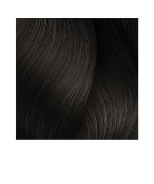 Die MAJIREL Ionène G Creme Coloration #5,32 von LOréal Expert Professionnel bietet eine professionelle, langanhaltende Färbung mit ausgezeichneter Deckkraft. Diese permanente Haarfarbe umfasst eine breite Palette an Nuancen, die es leicht machen, den gewünschten Farbton zu finden, ganz gleich, ob man aufhellen oder abdunkeln möchte. Sie gewährleistet eine vollständige Abdeckung von grauen Haaren und ermöglicht es, bis zu drei Nuancen heller oder dunkler zu färben. Bereits nach 35 Minuten Anwendung erhält das Haar eine strahlende Farbe, während es durch die schonende Formel weiterhin glänzend und geschmeidig bleibt.