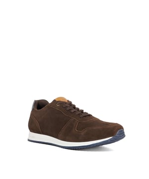 Step into comfort and style whenever you wear Toulous. These trainers feature a slight wedge sole and a lace-up design for a secure fit, while the soft suede exterior adds a luxurious touch. Perfect for pairing with your favourite denim or chino shorts, making them a versatile choice for any season.
