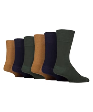 IOMI Gentle Grip Diabetic Socks: If you suffer from diabetes it is important to wear the correct socks. Therefore, IOMI footnurse have developed a range of mens diabetic socks carefully constructed using the expertise of IOMI technical specialists. IOMI diabetic socks have four main features that make the socks great for those who suffer from diabetes. Main Features: 1. HoneyComb top - Carefully moulds to the natural contours of your leg. The purpose of this means no nasty constriction rings around the contours of your legs, an important factor when wearing socks to aid diabetes. 2. Non Binding - Finely knit plain fabric in the leg and foot which helps to avoid constriction and pressure hotspots. 3. Soft Touch Cotton - Provides a natural comfort for the purpose of leaving your feet fresh and dry throughout the day. 4. Hand Linked Toe - For smooth comfortable seams, essential to facilitate comfort for diabetics and prevents sourness. IOMI is a SockShop product and you can trust SockShop for their technical ability and their attention to detail in their products. Extra Product Details: * IOMI footnurse, Available in 5 colours, 6 pair pack, Machine washable, Designed specifically for diabetics, Carefully constructed HoneyComb top, SockShop Gentle Grip top using SockShop expertise, Non-binding to avoid restriction rings and pressure hotspots