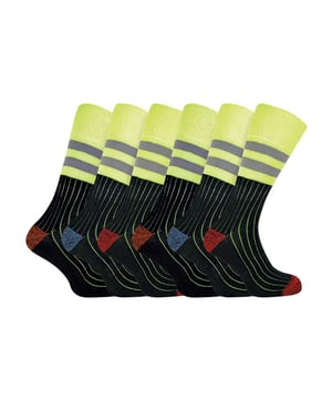 Calcetines de trabajo de algodón reforzado de alta visibilidad para hombres: Experimenta una comodidad y durabilidad inigualables con nuestros calcetines de trabajo de algodón reforzado de alta visibilidad para hombres. Diseñados para aquellos que pasan largas jornadas de pie, estos calcetines son una combinación perfecta de resistencia y comodidad, convirtiéndolos en una parte esencial de tu equipo laboral. Nuestros calcetines de trabajo cuentan con un puño de confort de neón altamente flexible que asegura un ajuste ceñido pero cómodo alrededor de la pierna, evitando cualquier deslizamiento durante el día. El tejido rico en algodón proporciona una suavidad y transpirabilidad natural, haciendo que estos calcetines sean perfectos para usarlos todo el día. Lo que distingue a estos calcetines de trabajo es la plantilla gruesa de toalla acolchada, que ofrece una comodidad inigualable mientras caminas o estás de pie durante largos períodos. Ya sea que estés trabajando en el sitio o haciendo una larga caminata, estos calcetines mantendrán tus pies acolchados y felices. Con nuestro talón y puntera reforzados, estos calcetines de trabajo están diseñados para soportar las duras exigencias de usar botas con punta de acero e industriales. Ofrecen protección y durabilidad extra donde más lo necesitas, asegurando que duren tanto como tú. Sumérgete en un mundo de comodidad y fiabilidad con nuestros calcetines de trabajo de algodón reforzado de alta visibilidad para hombres. ¡Tus pies te lo agradecerán!. Detalles adicionales del producto: - Puño de confort de neón flexible - Rico en algodón para suavidad - Plantilla gruesa de toalla acolchada - Talón y puntera reforzados - Ideal para botas con punta de acero e industriales.