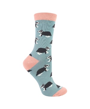 Miss Sparrow Bamboo Patterned Animal Socks: Miss Sparrow prides their products on the philosophy of making your feet feel fabulous all year round. Whether it's their chic and stylish products, they bring you unique, exciting and fashionable accessories, full of individuality to give you the confidence to be you. If you’re after great bamboo socks with very bright, funky and crazy colours then these bunch of Miss Sparrow Socks are perfect! With loads of patterns like spots, stripes, zig zags and more! You’ll be sure to find the perfect pair to jazz up your feet!. Their socks will keep your toes warm and make your loved ones smile on special occasions. They would even make a wonderful gift for yourself or a loved one. These socks are breathable, hypoallergenic antibacterial and super soft. There are many patterns available including: Puffins, Frogs, Penguins and even more!. These range of socks are made from 54% Bamboo, 22% Cotton, 16% Polyester, 6% Nylon, 2% Elastane. They are womens size 4-7 UK. Machine washable under 40. Do not dry clean. Do not iron. Do not bleach. Extra Product Details: Ladies Miss Sparrow Socks Novelty Bamboo Socks A Great Gift Bamboo Rich Fibres Funky Patterns Super Soft & Breathable Hypoallergenic Antibacterial Machine Washable Under 40