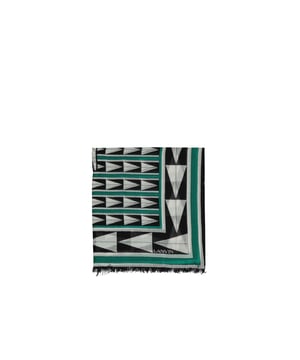 Composition: 100% Wool  

Dry clean
Fringe finish
Contrast logo detail
Length 200 cm
Height 70 cm
Made in  Italy
Gender: WOMEN
Product code: 6L7020 SP532_1
Barcode: 8051164184848
Code: ACC LN 2 SV FW P00014 1525
 Measurments:  length: 2000 mm height: 700 mm