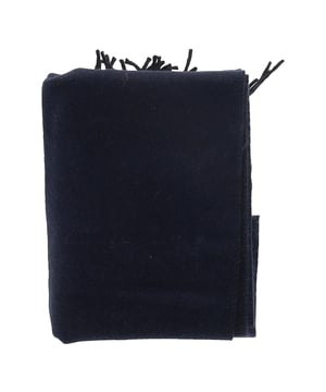 Empfohlener Verkaufspreis
Mit dem Lanvin Fransenschal aus marineblauer Baumwolle bleiben Sie kuschelig und stilvoll. Hergestellt aus hochwertiger marineblauer Baumwolle, bietet dieser Schal Wärme und ist zugleich modisch. Die Fransen verleihen dem Gesamtdesign ein verspieltes und schickes Element und machen ihn zu einem einzigartigen Accessoire.

Lanvin Fransenschal aus marineblauer Baumwolle
Material: Baumwolle
Farbe: Marineblau
Größe: Einheitsgröße
Maße: Länge: 1700 mm; Höhe: 360 mm
Zustand: Ausgezeichnet
Gebrauchsspuren: Keine
Artikelnummer: 361271