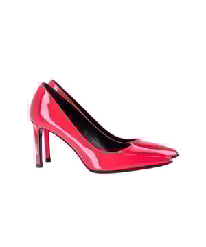 VINTAGE, RRP AS NEW
Find the perfect pointed-toe pumps with these Saint Laurent pair. These eye-catching pumps have an 80mm stiletto heel, a bold fuchsia hue, and glossy patent calf leather uppers. The luxurious shape and lift these shoes offer will leave you with a head-turning silhouette that is sure to be noticed.
Saint Laurent Pointed-Toe Pumps 80 in Fuchsia Pink Patent Calf Leather
Condition: Good with dust bag and box
Sign of wear: Moderate wear on the soles, resoled soles, minor marks on the surface, scuffing on the pointed toes
Material: Patent calf leather
Color: Fuchsia pink
Size: FR35 / UK2 / US5
SKU: 290188