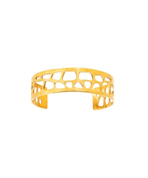 Empfohlener Verkaufspreis
Goldarmreif von Yves Saint Laurent mit filigranem, unregelmäßigem Ausschnittmuster. Minimalistisches und zugleich markantes Design für ein modernes Schmuckstück.
Lieferumfang: Box.
Anmerkungen: Es sind einige Flecken vorhanden. Maße: Breite: 2 mm, Länge: 1 mm, Höhe: 1 mm, Bandlänge: 1 mm, Griffabfall: 1 mm