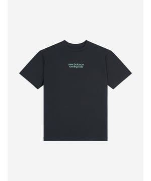Introducing the Boys Running Club Sandwich Graphic T-Shirt in Black by New Balance Apparel a wardrobe essential for SS2025. Crafted with exceptional care, it flawlessly blends style and comfort to cater to the active and whimsical nature of young boys. Key highlights include Eye-catching Design Featuring a quirky 'Club Sandwich' graphic, it's bound to capture the imagination and elevate any outfit. Premium Comfort Constructed from superior materials, ensuring it's as comfortable as it is stylish. Versatile Appeal Perfect for both playful outings and relaxed days at home.Revitalise your boy's collection with this chic and playful piece. Shop now!