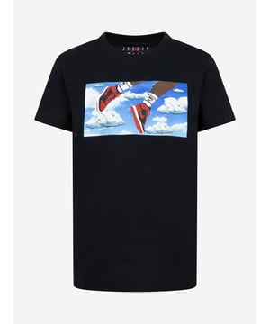 Elevate your young gent's wardrobe with the Boys Jordan In Flight T-Shirt in Black. An exquisite offering for AW2024, this designer piece perfectly blends high-end fashion with practicality. Distinctive Jordan Design Embodies the iconic style with a sleek, monochrome palette. Premium Fabrication Crafted from luxurious, soft materials, ensuring all-day comfort. Versatile Style Ideal for both casual outings and sportier occasions.Refresh his look with sophistication this Jordan tee is a staple for style-savvy youth.