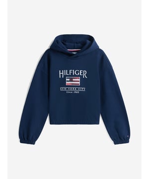 Introducing the Tommy Hilfiger Girls Sequin Flag Hoodie in Navy, an epitome of chic elegance for SS2025. Impeccably tailored, this blue hoodie is an essential for the young fashionista's wardrobe. Dazzling Sequin Detail Embellished with a sparkling sequin flag, adding a touch of glamour. Luxurious Comfort Crafted from premium fabrics ensuring optimal comfort and durability. Versatile Navy Hue Perfect for coordinating with any ensemble, making it a versatile wardrobe staple.Elevate her style with this exquisite hoodie by Tommy Hilfiger. Order now!
