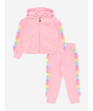 Indulge your little one with the Girls Estella Rainbow Trim Tracksuit in Pink by Angels Face, an essential chic addition for SS2025. Vibrant Rainbow Accents Bright, captivating trim adds a splash of colour. Luxuriously Soft Crafted for comfort with premium fabrics. Effortlessly Stylish Designed for the fashion-forward girl.Transform her wardrobe with this exquisite piece from Angels Face. Perfect for stand-out style and comfort during play or leisure. Shop now!