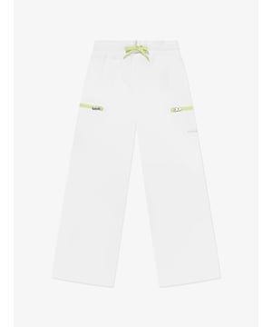 Converse combine 70s nostalgia with new innovative properties. These girls joggers are reflective of the American label's preference for authentic streetwear. Crafted in a beautiful cotton jersey via an elasticated neon drawstring and zip pockets. They are adorned with white converse glitter embroidery detail. 60 Cotton, 40 Polyester