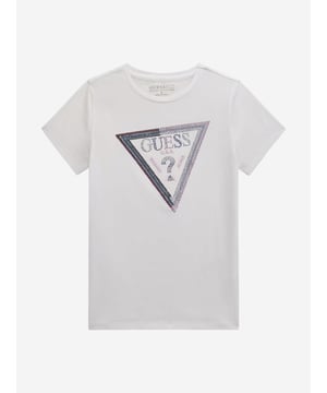 Discover the quintessentially chic Girls Logo T-Shirt in White by Guess. A stellar addition to any young lady's wardrobe for SS2025, blending classic style with a modern twist. Signature Design Emblazoned with the iconic Guess logo, this t-shirt makes a bold and stylish statement. Luxurious Comfort Crafted from premium fabrics, ensuring utmost comfort durability for all-day wear. Versatile Style Perfect for pairing with jeans or skirts, adaptable from playground fun to family gatherings.Elevate her ensemble with this pristine, fashion-forward piece. Order today and infuse sophistication into her daily attire!