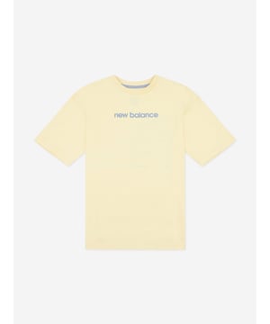 Introducing the Girls Floral Sneaker Back Graphics T-Shirt in Yellow by New Balance Apparel a chic addition for SS2025. Each detail is crafted for style and comfort, ensuring your girl shines with every wear. Eye-catching Design Features vibrant sneaker and floral graphics for a modern twist. Premium Comfort Constructed with soft fabrics for all-day ease. Versatile Yellow Hue Bright and sunny, perfect for pairing with any outfit.Embark on a fashion-forward journey with this exquisite piece. Add flair to your girl's wardrobe today!
