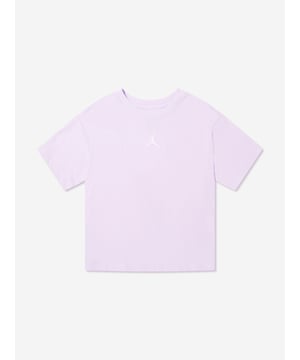 Jordan encapsulate passion and inner strength in their timeless, effortlessly versatile fits. This girls violet frost t-shirt embodies modern technology. Crafted in a relaxed feel with the classic Jumpman logo on a round neck. They will look and feel divine. 100 Cotton