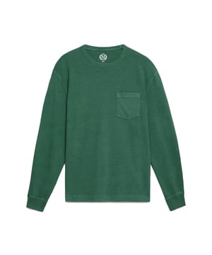 This long-sleeved t-shirt is garment-dyed for an authentic finish. Made to a comfy relaxed fit. It has a classic crew neck and a breast pocket that adds a stylish finishing touch to a versatile smart-casual essential. Cut from soft and breathable pure cotton for comfort, it has snug stretchy ribbed trims
Slub Jersey Cotton Fabric
Crew Neck
27" Shoulder to Hem
Sizing: As expected 
Fit: Relaxed
These are last season stock originally made for M&S.