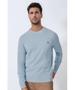 A crew neck jumper that is made from organic cotton, this jumper is ideal for layering over a tee or shirt. The crossed oars embroidery finishes it off neatly.

28" Shoulder to Hem.