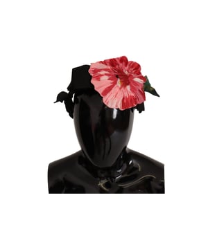 Absoluut verbluffend 100% authentiek gloednieuw met tags
  Kleur: Zwart met veelkleurige details
  Materiaal: 4% Elastaan 16% PA 26% Zijde 54% VI
  Maat: Een maat
  Model: Diadeem Parrucchiera broche + frangia bianca
  Details van het logo
  Vervaardigd in Italie