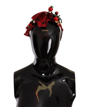 Marke: Dolce & Gabbana.
  Farbe: Rot mit mehrfarbigen Details.
  Kristall: Champagner.
  Modell: Diadem Stirnband.
  Hergestellt in Italien.
  Logo.
  Details.
  Material: 43% Seide 13% Nylon 10% Baumwolle 6% Polyester 6% Acetat.
  Exklusiv und selten.
  Geeignet fur Frauen.