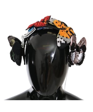 Wunderschones Dolce & Gabbana Schmetterlingsstirnband aus Seide.
  Brandneu mit Etiketten und Box.
  Farbe: Schwarz und mehrfarbiger floraler Schmetterling.
  Modell: Stirnband Diadem Tiara.
  Hergestellt in Italien.
  Logo.
  Details.
  Sehr exklusiv und selten.
  Material: 100% Seide.