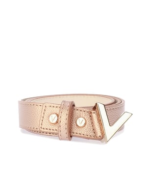 Featuring a moulded leather pattern with stitched detail to the edges along with a gold tone metal buckle fastening  completed with the Mario Valentino branding.