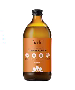 Experience the potent health benefits of Fushi Organic Cold-Pressed Turmeric Juice. Each 500ml bottle contains over 1.25kg of 100% raw Turmeric Root sourced from Gujarat, India, providing you with 16 servings of pure wellness. Rich in antioxidants, this juice supports your immune system, aids in reducing inflammation, and promotes joint health. Enjoy 2 tablespoons daily straight or mixed with your favorite drinks. Perfect for detoxification and enhancing skin and hair vitality. Note: Not suitable for pregnant or breastfeeding women. Store in a cool, dark place.