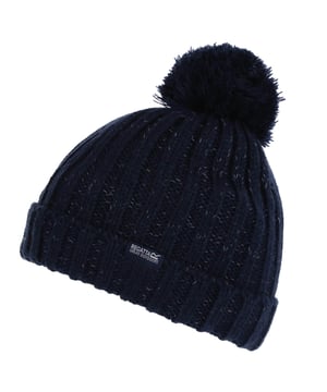 100% acryl. Voering: 100% polyester. Voering: Fleece. Stof: Gebreid. Ontwerp: Logo, Pom Pom, Reflecterend detail. Stoftechnologie: Duurzaam.
