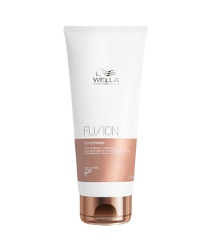 Transform your hair with Wella Professionals Fusion Intense Repair Conditioner. This 200ml treatment is formulated with Silk Steel Fusion Technology to repair damaged hair fibers at macro and micro levels. Enriched with Silk Amino Acids and Micronized Lipids, it protects against breakage, providing a smooth finish. The Metal Purifier safeguards your hair from harmful metals in water. For best results, apply to damp, clean hair, leave for 30 seconds, and rinse thoroughly. Pair with Fusion Intense Repair shampoo and hair mask for optimal care.