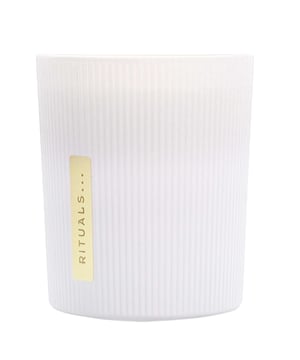 Transform your space with the Rituals Karma Scented Candle, a 290g delight that infuses your home with positive energy. This invigorating candle features a bright blend of bergamot and lemon, enhanced by the cheerful notes of orange flower and lilac, creating an atmosphere of joy and well-being. Enjoy up to 50 hours of burn time, making it perfect for any occasion. Vegan-friendly, this candle is a wonderful addition to your home decor. Remember to never leave burning candles unattended and keep them away from children and pets.