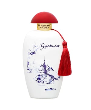 Embark on an enchanting olfactory journey with the Venezia & Oriente Gyokuro Eau de Parfum Spray. This exquisite fragrance begins with a radiant fusion of floral and fruity notes, uplifted by a hint of intriguing black pepper. Experience a vibrant opening featuring Neroli and exotic fruits that awaken your senses. The heart reveals the refreshing essence of Gyokuro tea, delicately combined with Lotus Flower, Peach, and Tuberose. Finally, a warm base of Ambergris, Sandalwood, and Vetiver leaves a lasting impression.
