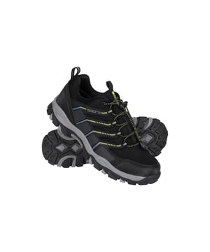 Gewebetechnik: Isodry, Wasserdichte Membrane. Obermaterial: Netzmaterial, PU (Polyurethan), Wasserbeständig. Marke: Mountain Warehouse. Elastische Schnürung. Einlegesohle: EVA. Mittelsohle: gepolstert, Flexibel, Leicht, Phylon. Laufsohle: Flexibel, Mit Silikon-Noppen, Hohe Traktion, Gummi. Gepolsterter Schaftrand, Gepolsterte Zunge, Anziehlasche, Synthetischer Zehenschutz. Absatz: Flach. Niedrig geschnitten. Design: Logo, Gemustert. Zehenstil: Rund. Futterstoff: Netzmaterial.