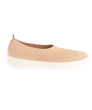 Marke: FitFlop. Obermaterial: Jerseyware, Stoff. Mittelsohle: gepolstert, Flexibel. Laufsohle: Gummi, Rutschfest. Anziehlasche. Absatz: Flach. niedrig geschnitten. Design: Logo. Zehenstil: Rund. Stil: Ballett. Zum Anschlüpfen.