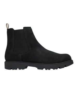 Boven: Suède. Buitenzool: Rubber. Elastisch paneel, treklipje. Vlakke. Snit: Enkelhoog. Ontwerp: Effen, Streep. Teenstijl: Rond. Sluiting: Slip-on.
