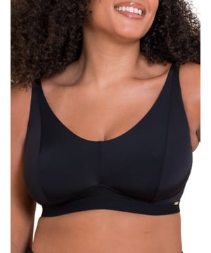 Curvy Kate Zen Non-Wired Bralette. Non-wired non padded soft cup bra with a soft and breathable clean-cut fabric, a subtle plunge neckline, deep ribbed underband and stretch fit dual sized cups. Product is recommended as hand wash only.