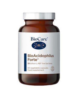 Enhance your digestive health with BioCare's BioAcidophilus Forte. Each 7-day supply offers 24 billion live bacteria daily from the LAB4 complex, including Lactobacillus acidophilus and Bifidobacterium species. This formula is designed to reach your gut alive for a balanced microbiome and is enhanced with FOS for optimal growth of beneficial bacteria. It is free from unnecessary additives and suitable for vegetarians, vegans, Kosher, and Halal diets. Recommended intake: one capsule daily with food. Store in a cool, dry place.
