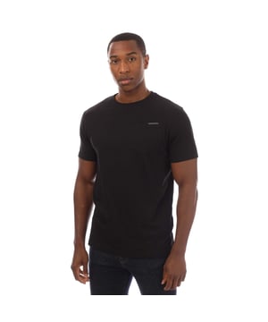 100% Katoen. Ontwerp: Logo, Effen, Gedrukt. Zakken: 1 borstzak. Halslijn: Crew Neck, Ribbed. Mouwtype: Korte mouwen. Achternaad, gestikt. Geschikt: Regelmatig. S: 38 in. M: 40 in. L: 42 in. XL: 44,5in. XXL: 46 in.
