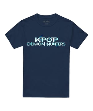 100% ringgesponnen katoen. Stof: Halfzwaar, Voorgekrompen, Weefsel. Ontwerp: Logo, afgedrukt. Hals: Crew Neck. Mouwtype: Korte mouwen. Zoom: Recht. Stoftechnologie: Ademend. Tagless. 100% Officieel Gelicentieerd. Geschikt: Regelmatig. S: 36 in. M: 40 in. L: 44 in. XL: 48 in. XXL: 52 in. 3XL: 56 in. 4XL: 60 in. 5XL: 64 in.