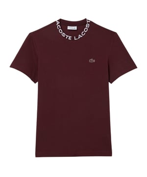 63% Katoen, 31% Polyester, 6% Elastaan. Stof: Jacquard, Gebreid, Piqué, Stretch. Ontwerp: Effen, Siliconenembleem. Hals: Crew Neck. Mouwtype: Korte mouwen. Stoftechnologie: Ultra-Lichtgewicht. Geschikt: Regelmatig. Duurzaamheid: Gemaakt van gerecycled materiaal. S: 37 in. M: 40 in.