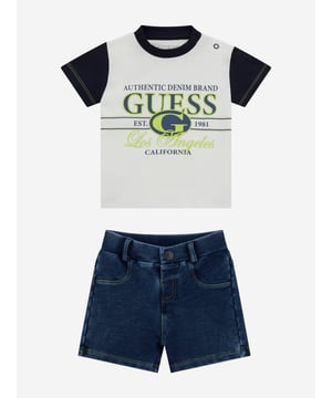 Introducing the Baby Boys Denim Short Set in White by Guess, an impeccable blend of sophistication comfort for your little one's SS2025 wardrobe. Delicately crafted for Baby, Baby Boy, Boy, this set ensures a graceful poise unmatched style. Key features include Pristine White Denim Radiates elegance and summer freshness. Premium Fabric Soft, lightweight denim for comfort flexibility. Versatile Style Perfect for casual outings or special occasions. Elevate your childs fashion ensemble with this chic and charming set. Order now!