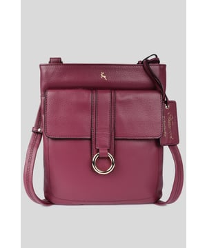 Ashwood Leather Handbags. 100% Genuine Leather. Beautifully Lined With Ashwood’s Signature Lining. Heavy Duty Zippers. Easy Access Spacious Pockets With Multiple Organiser Compartments. Comfortable And Adjustable Slender Shoulder Strap. A luxurious chic shoulder bag, with a refined shape, a slender adjustable shoulder strap and quick access to your essentials, a beautiful timeless design that takes you from day to night, adding a touch of sophistication to all your outfits. A must have addition to your collection of handbags. This timeless bag is perfect for all occasions, whether you are stepping off the train or as you pick up a latte from your favourite coffee shop, this iconic and luxurious style, is one that will never date. At Ashwood, we select the leathers used for our accessories for their individual beauty, performance and feel. Each skin is unique, so any quirks are viewed as characteristic of leather’s natural appeal. Ashwood is a British Leather Design House with an overseas Award Listed Tannery and Fully Ethical and Audited factory which was achieved by hard work and stringent methods. Dimensions: (L) 20 cm x (W) 2 cm x (H) 26 cm.