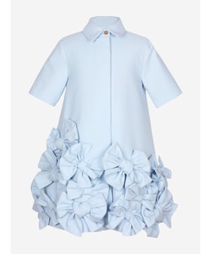 Discover the charm of the Jessie And James Girls Dotty Jacquard Bow Tie Dress in a delightful blue. Crafted from sumptuous fabrics, this dress is a splendid addition to your little girl's wardrobe for SS2025. Exquisite Jacquard Fabric Luxuriously textured for a premium feel. Chic Bow Detail Adds a sophisticated touch of elegance. Timeless Dotty Pattern Perfectly balances classic and whimsical style. Elevate her style this season with an exquisite blend of comfort and class!