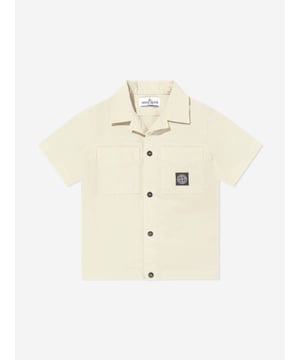 Introducing the epitome of Italian craftsmanship, the Boys Logo Pocket Shirt in Beige by Stone Island Junior. Perfect for the discerning young gentleman's SS2025 wardrobe, this shirt seamlessly blends sophistication with playful charm. Exquisite Italian Craftsmanship Meticulously made in Italy, promising unparalleled quality and durability. Subtle Logo Detailing Features Stone Island's signature compass logo, tastefully positioned to elevate look. Tailored for Comfort Constructed from premium fabrics for all-day comfort and ease. Versatile Beige Hue A stylish, easy-to-pair colour ensuring endless outfit possibilities.Revamp your boy's style with this chic and timeless piece. Order now for a touch of luxury!